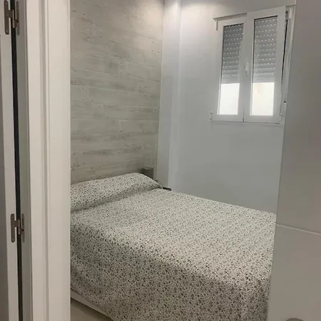 Caleta Dreams. A Estrenar. A 60 Metros Playa