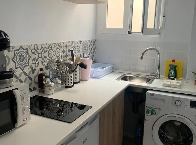 Caleta Dreams. A Estrenar. A 60 Metros Playa Apartment *