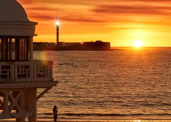 Caleta Dreams. A Estrenar. A 60 Metros Playa Apartment Cadiz